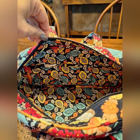 VERA BRADLEY FLORAL SHOULDER BAG-EUC - Picture 11 of 13